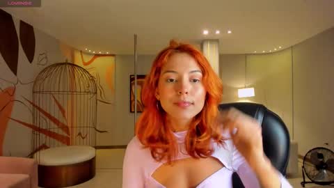 Snapshot of ambercolors_ chatting on November 4, 7:24 pm Amber online show from November 4, 7:24 pm