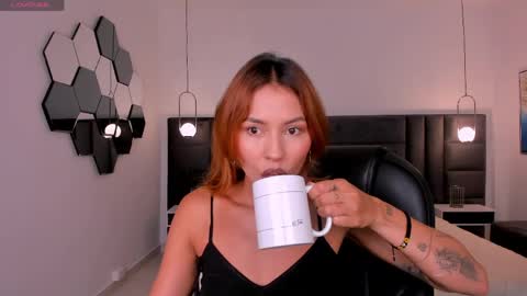  Amber   online show from April 22, 7:48 pm