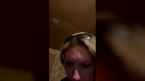 Kaligirll online show from December 16, 5:23 am