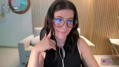 Amber  online show from March 13, 8:15 pm