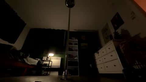 Snapshot of amberlouu chatting on December 18, 7:47 am amberlouu online show from December 18, 7:47 am