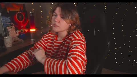 Snapshot of amberlyyy chatting on January 12, 9:51 am my name is Sonya but you can call me your favorite girl 3 online show from January 12, 9:51 am