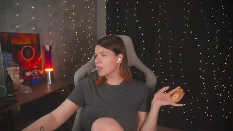 Snapshot of amberlyyy chatting on October 11, 7:07 am my name is Sonya but you can call me your favorite girl 3 online show from October 11, 7:07 am