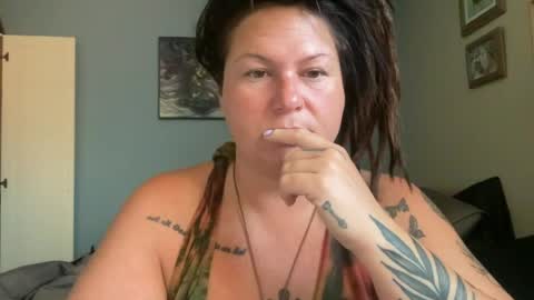 ambermoss7 online show from August 7, 3:47 pm