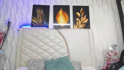 Snapshot of amberr_greyy chatting on December 4, 7:56 pm Amberr Greyy online show from December 4, 7:56 pm