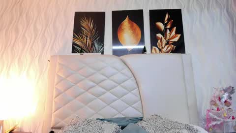 Snapshot of amberr_greyy chatting on December 20, 8:01 pm Amberr Greyy online show from December 20, 8:01 pm