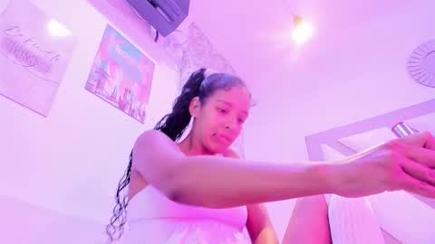 Snapshot of amberr_sweet_ chatting on November 22, 9:25 pm Amberr Sweet online show from November 22, 9:25 pm