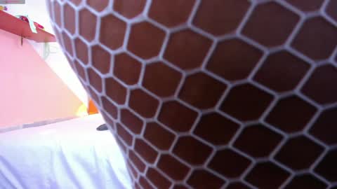 Amber online show from December 4, 7:01 pm