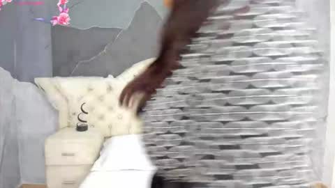 Snapshot of amberrgrey_ chatting on October 14, 5:25 pm Amber Grey online show from October 14, 5:25 pm