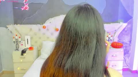 Snapshot of amberrgrey_ chatting on October 16, 6:42 pm Amber Grey online show from October 16, 6:42 pm