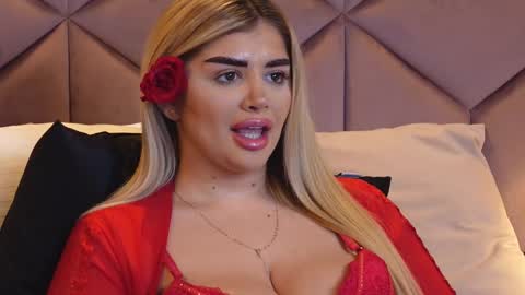 Amberseyes online show from February 14, 11:42 am