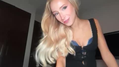 Ambre online show from March 2, 3:20 am