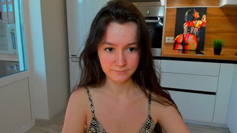 Snapshot of ameli_moon chatting on January 21, 9:35 am Eileen online show from January 21, 9:35 am