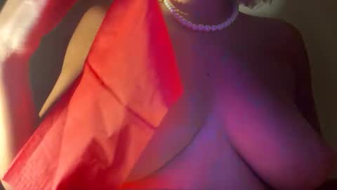 Beatrice online show from November 2, 8:00 pm