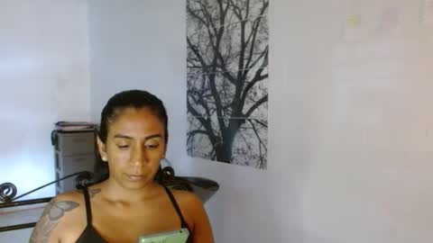 amelia  online show from April 16, 9:15 pm