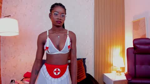 Snapshot of amelia_adms chatting on February 11, 5:29 pm Amelia Adams online show from February 11, 5:29 pm