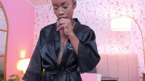 Snapshot of amelia_adms chatting on March 3, 10:10 pm Amelia Adams online show from March 3, 10:10 pm