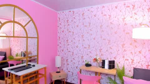 Snapshot of amelia_adms chatting on March 6, 1:27 am Amelia Adams online show from March 6, 1:27 am