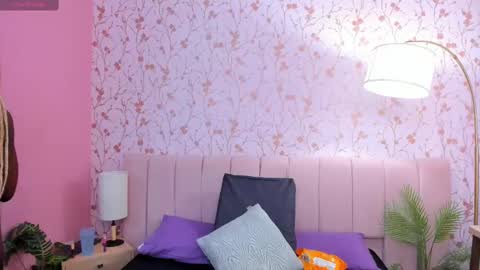 Snapshot of amelia_adms chatting on October 4, 3:54 pm Amelia Adams online show from October 4, 3:54 pm