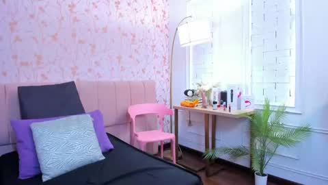 Snapshot of amelia_adms chatting on October 11, 3:21 pm Amelia Adams online show from October 11, 3:21 pm