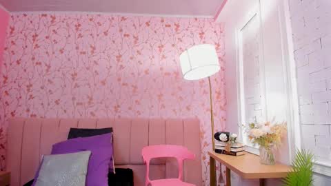 Snapshot of amelia_adms chatting on October 12, 12:15 pm Amelia Adams online show from October 12, 12:15 pm