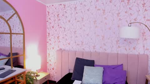 Snapshot of amelia_adms chatting on October 26, 12:00 pm Amelia Adams online show from October 26, 12:00 pm