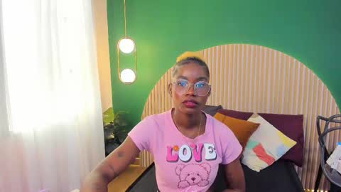 Snapshot of amelia_adms chatting on November 14, 7:12 pm Amelia Adams online show from November 14, 7:12 pm