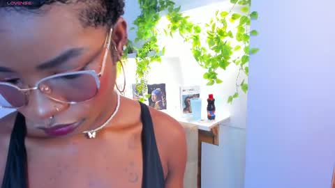 Snapshot of amelia_adms chatting on June 30, 12:06 pm Amelia Adams online show from June 30, 12:06 pm