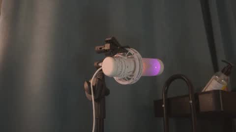 Snapshot of amelia_flowers chatting on August 3, 10:46 pm amelia_flowers online show from August 3, 10:46 pm