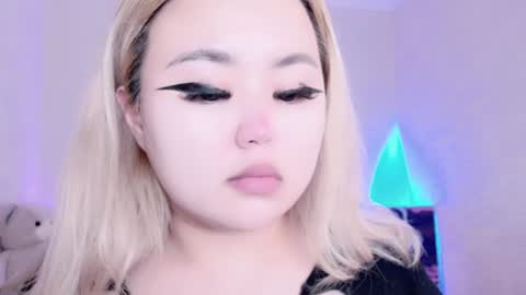 Snapshot of amelia_sunlight chatting on December 16, 3:40 am Amelia online show from December 16, 3:40 am