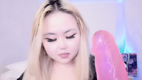 Snapshot of amelia_sunlight chatting on January 8, 8:39 pm Amelia online show from January 8, 8:39 pm