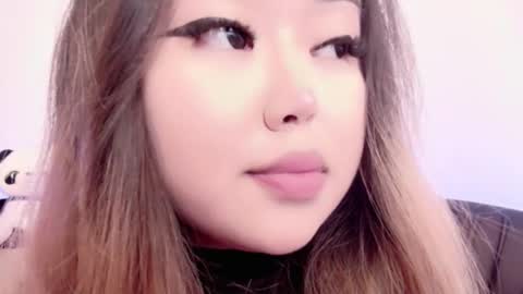 Snapshot of amelia_sunlight chatting on March 19, 3:27 pm Amelia online show from March 19, 3:27 pm