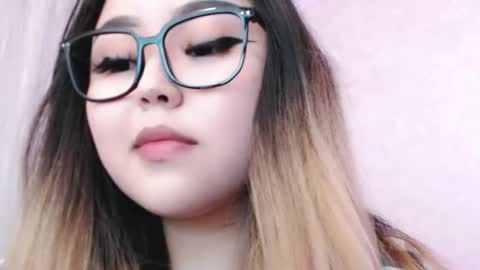 Amelia online show from May 14, 6:04 pm