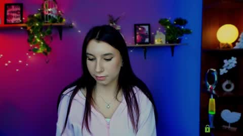 ameliaa_sweet online show from April 15, 11:17 am