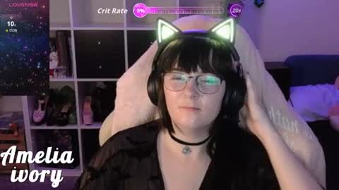 ameliaivory online show from July 20, 5:22 am