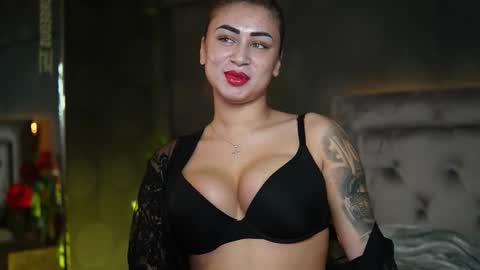  Amelia  online show from November 19, 6:08 pm