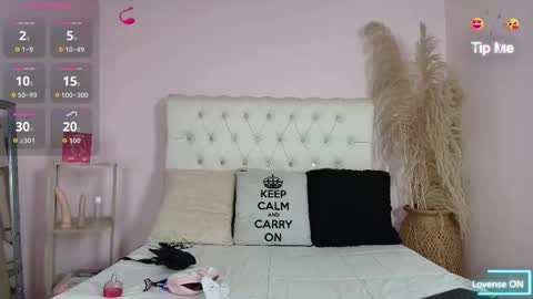 amelialoveace online show from December 3, 1:42 pm