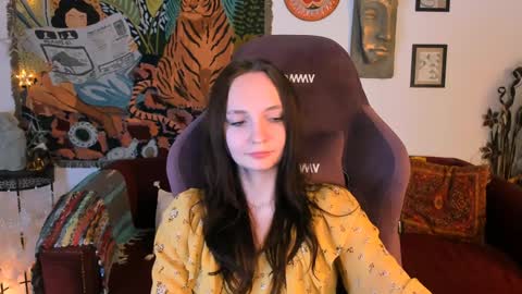 Snapshot of ameliamalina chatting on December 9, 11:58 am Amelia online show from December 9, 11:58 am