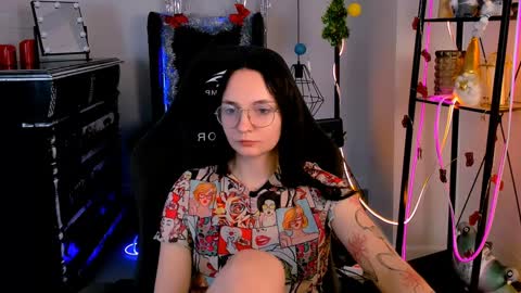 Snapshot of ameliamalina chatting on December 20, 8:38 am Amelia online show from December 20, 8:38 am