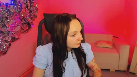 Snapshot of ameliamalina chatting on January 14, 8:31 am Amelia online show from January 14, 8:31 am