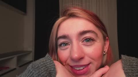 Amelia   online show from December 17, 5:58 pm