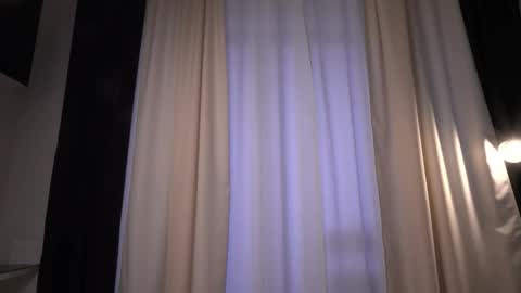 Amelia   online show from December 21, 8:43 am