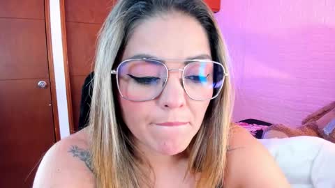 I am Ame  Nice to meet you   online show from October 17, 4:04 am