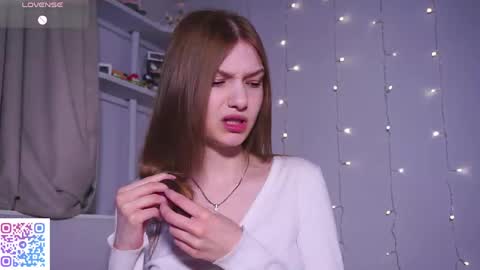 Amelia online show from April 21, 8:53 am