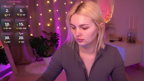  Amelia  online show from March 3, 2:18 am