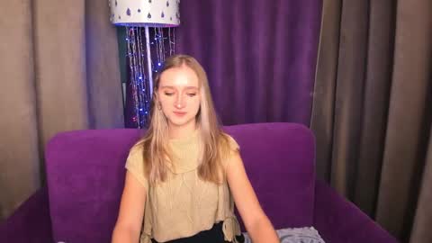 ameliawise online show from December 23, 11:36 am