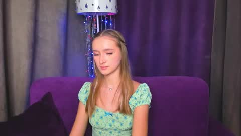 ameliawise online show from January 6, 12:02 pm