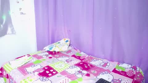 Snapshot of amelie01bronw chatting on December 29, 4:38 am amelie brown online show from December 29, 4:38 am