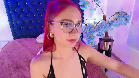 Amelie online show from April 30, 8:57 pm