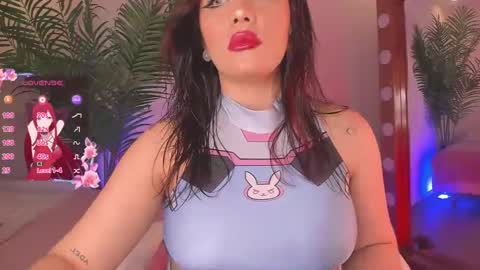 Amelie online show from February 6, 2:58 pm